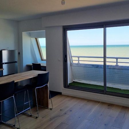 Lion Beach Exterior photo